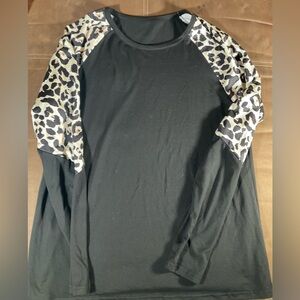 Leopard Print Long Sleeve Shirt (L)